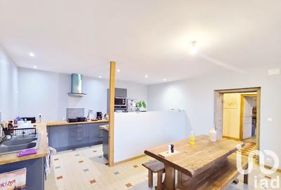 Maison - 245 m² - 6 pièces