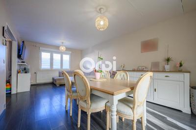 Maison - 81 m² - 4 pièces