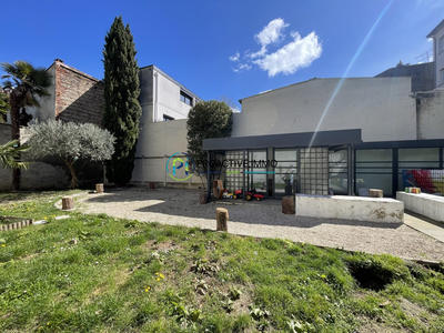 Appartement - 230 m² - 6 pièces