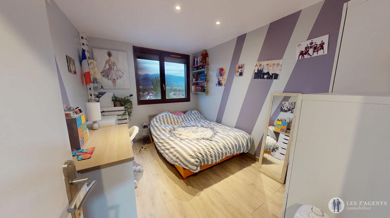 Appartement - 80 m² - 4 pièces