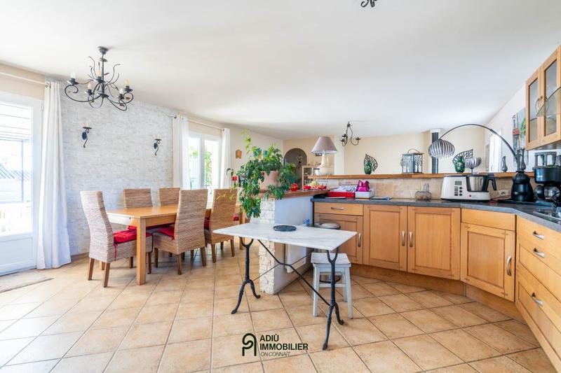Maison - 104 m² - 4 pièces