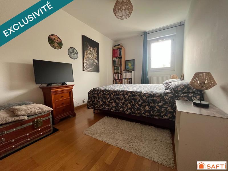 Appartement - 111 m² - 5 pièces