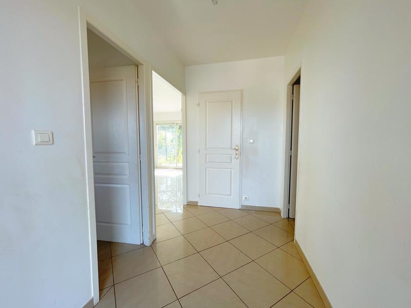 Maison - 111 m² - 6 pièces