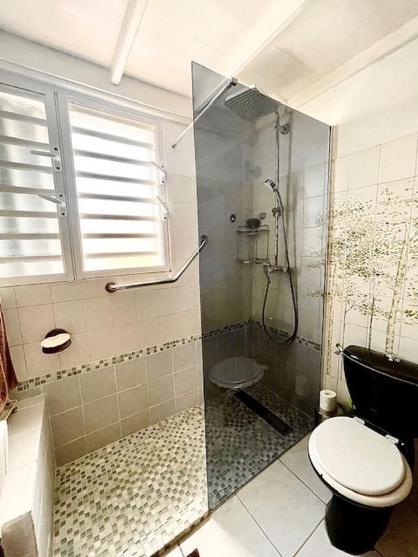 Villa - 238 m² - 9 pièces