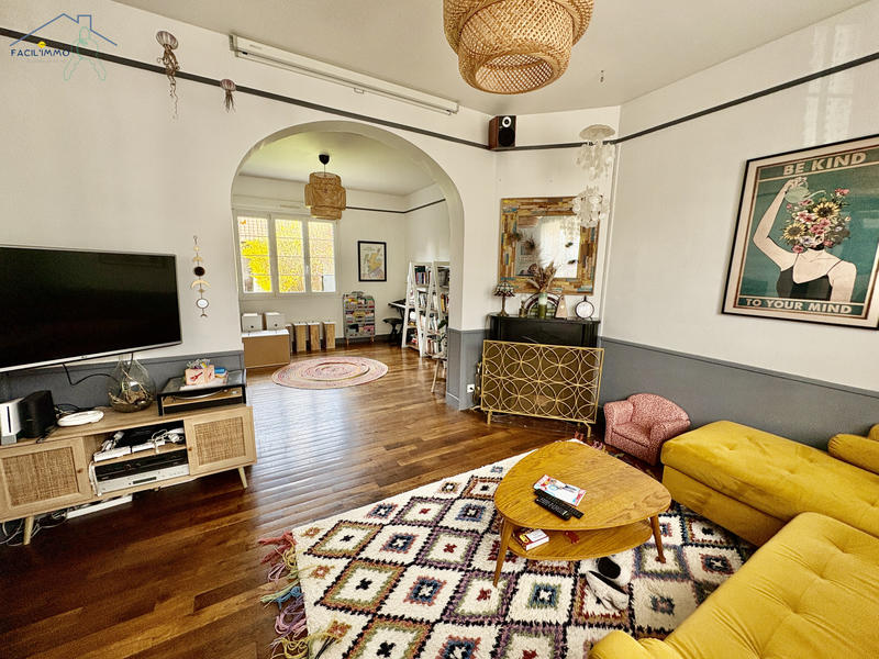 Maison - 191 m² - 10 pièces