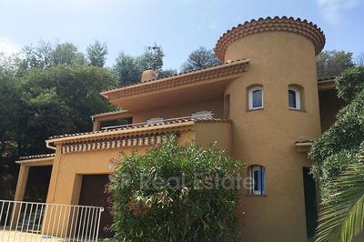 Villa - 217 m² - 7 pièces