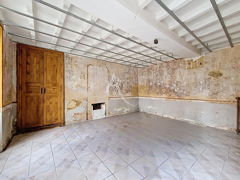 Maison - 222 m² - 6 pièces