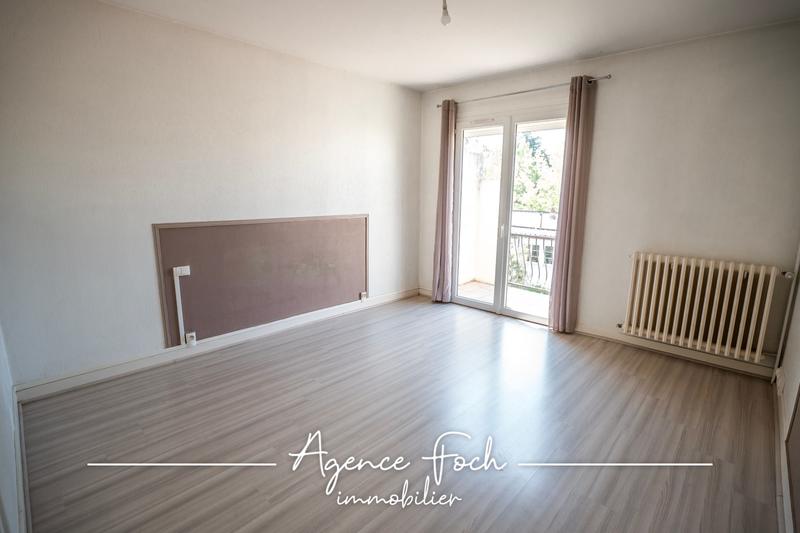 Appartement - 92 m² - 4 pièces