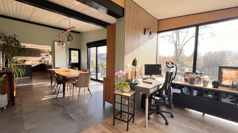 Maison - 180 m² - 7 pièces