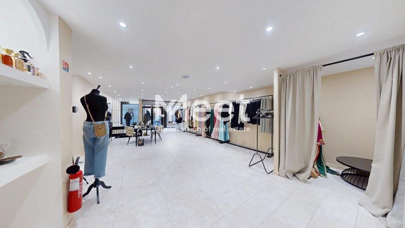 Local commercial - 100 m² - 2 pièces