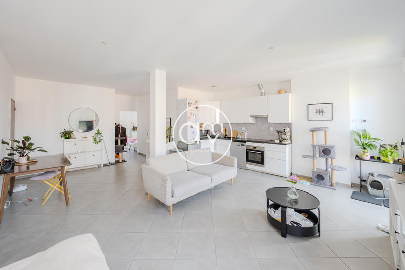 Appartement - 70 m² - 3 pièces