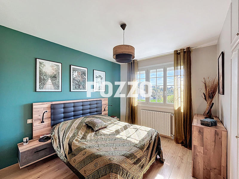 Maison - 166 m² - 7 pièces