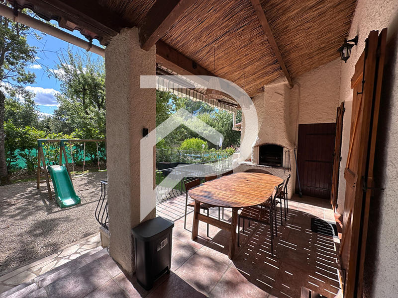 Villa - 137 m² - 6 pièces