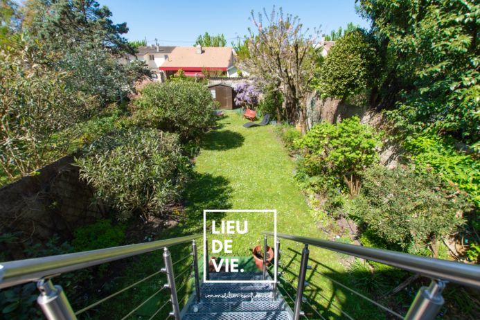 Maison ancienne - 203 m² - 7 pièces