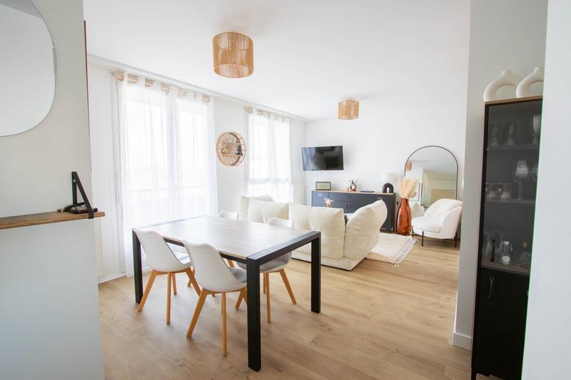 Appartement - 70 m² - 3 pièces