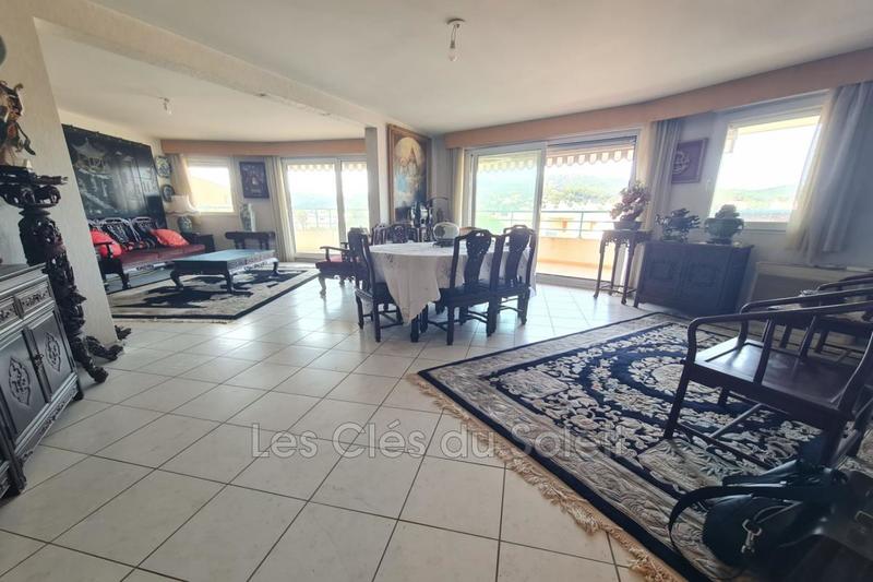 Appartement - 106 m² - 5 pièces