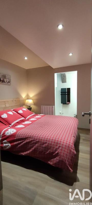 Maison - 231 m² - 7 pièces