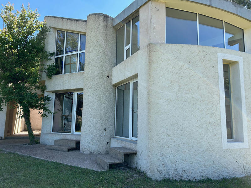 Maison - 145 m² - 5 pièces