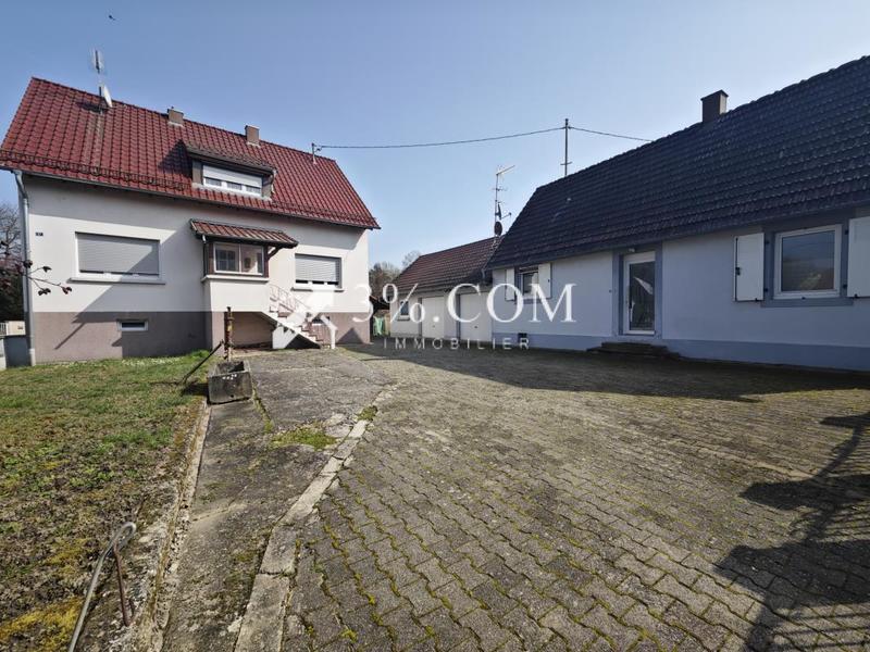 Propriété - 202 m² - 8 pièces