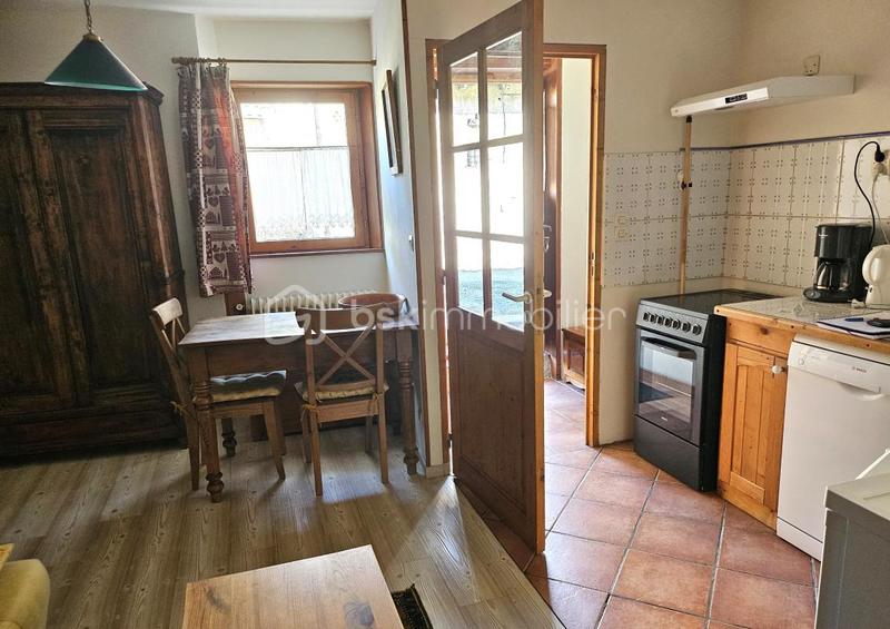 Maison de village - 200 m² - 9 pièces