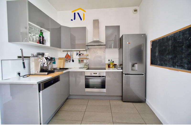 Appartement - 75 m² - 3 pièces