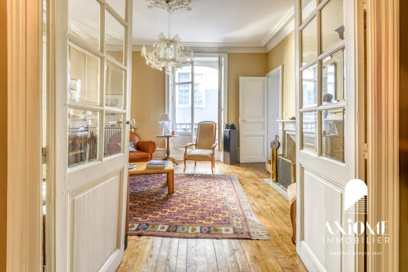 Appartement - 140 m² - 5 pièces