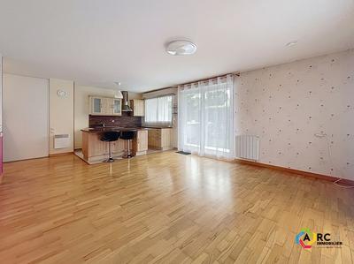 Appartement - 72 m² - 3 pièces