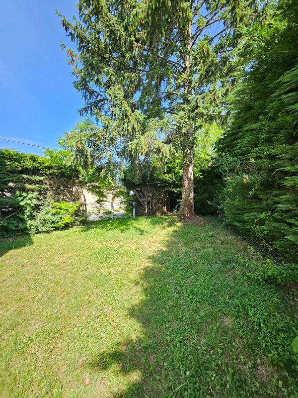 Maison - 215 m² - 8 pièces