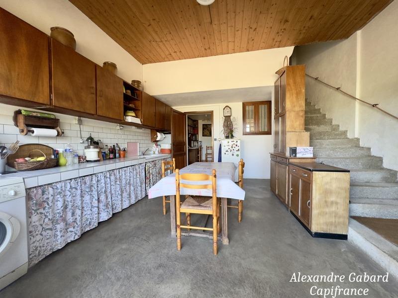 Maison en pierre - 227 m² - 7 pièces