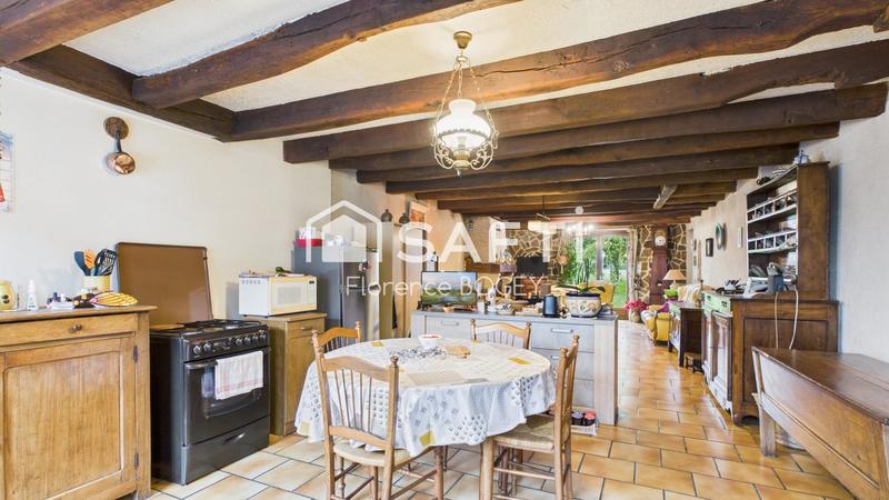 Maison - 270 m² - 8 pièces