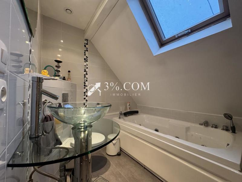 Duplex - 111 m² - 5 pièces