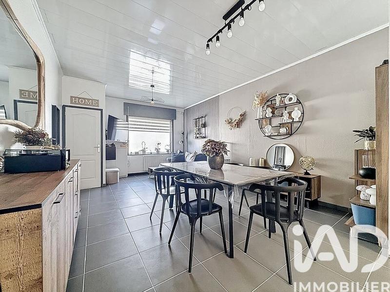 Maison - 90 m² - 4 pièces