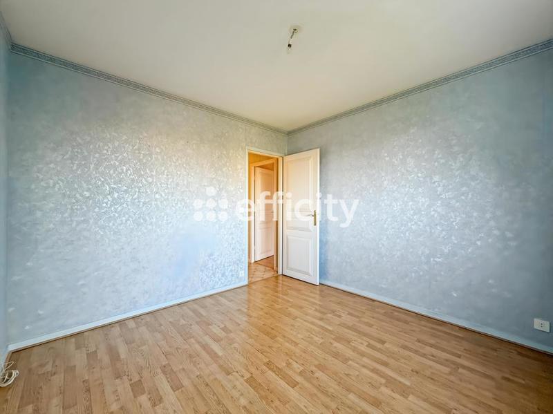 Appartement - 82 m² - 4 pièces