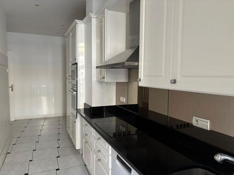 Appartement - 148 m² - 3 pièces