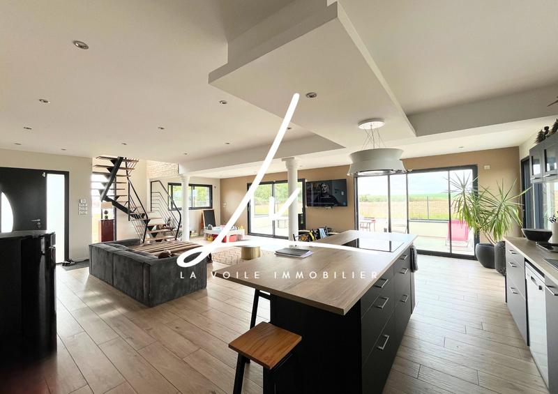 Maison contemporaine - 150 m² - 6 pièces