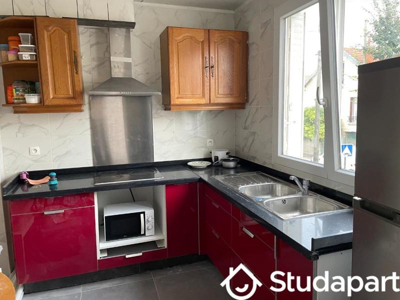 Chambre - 13 m² - 1 pièce