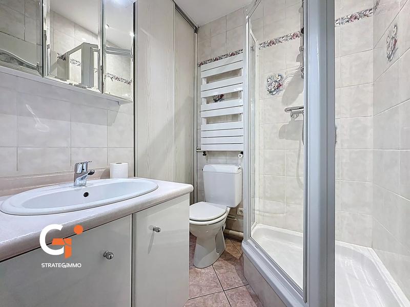 Appartement - 136 m² - 6 pièces