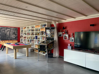 Maison - 225 m² - 10 pièces