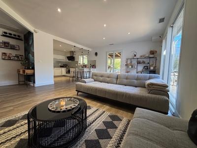 Maison - 160 m² - 5 pièces