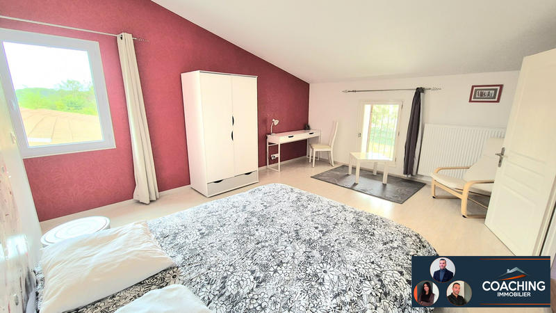 Maison - 399 m² - 12 pièces