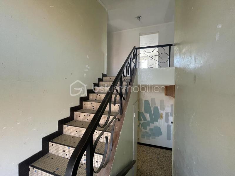 Propriété - 700 m² - 26 pièces