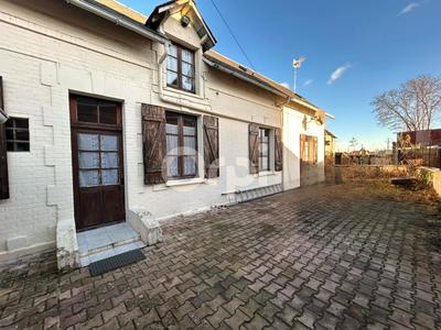 Maison - 110 m² - 4 pièces