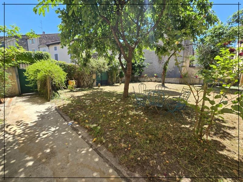 Maison bourgeoise - 296 m² - 5 pièces