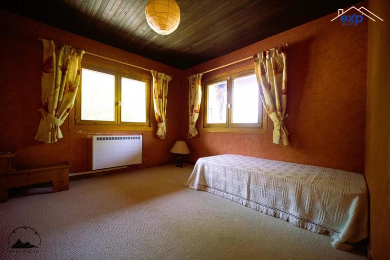 Villa - 174 m² - 8 pièces