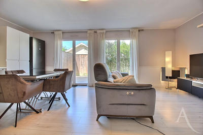 Maison - 94 m² - 4 pièces