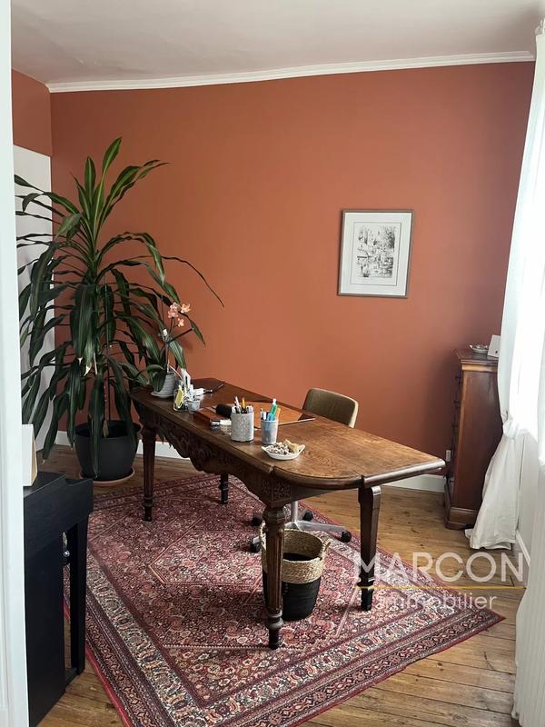 Maison - 250 m² - 3 pièces