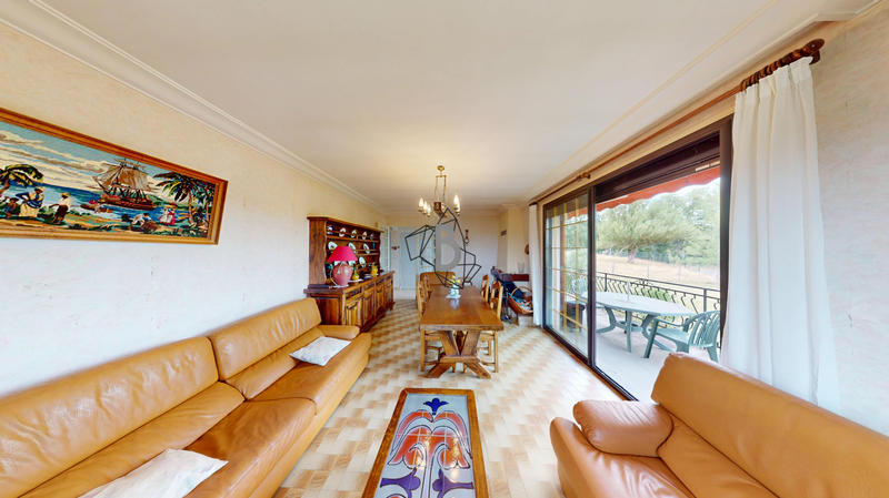 Maison - 98 m² - 4 pièces