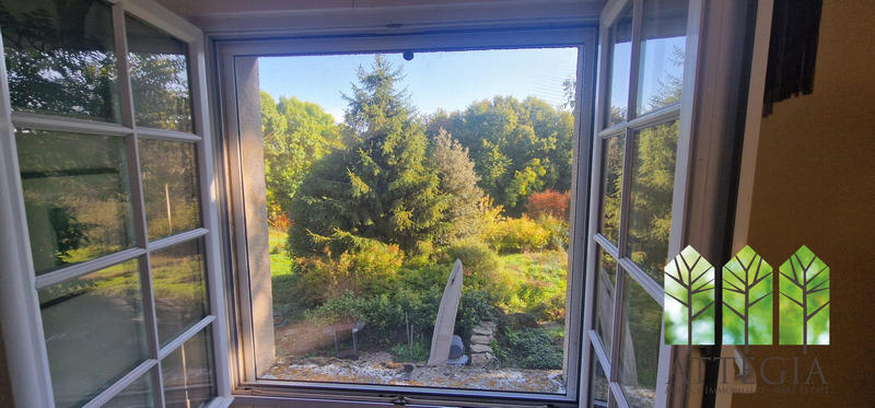 Maison - 180 m² - 6 pièces