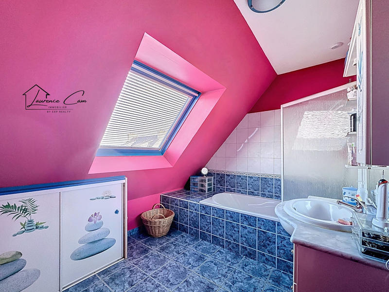 Maison contemporaine - 117 m² - 8 pièces