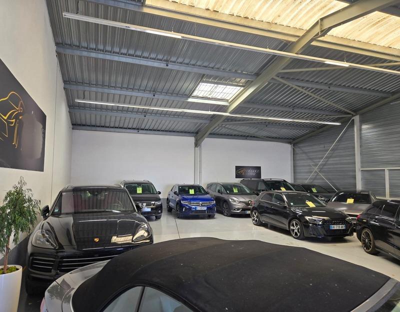 Local commercial - 330 m² - 3 pièces